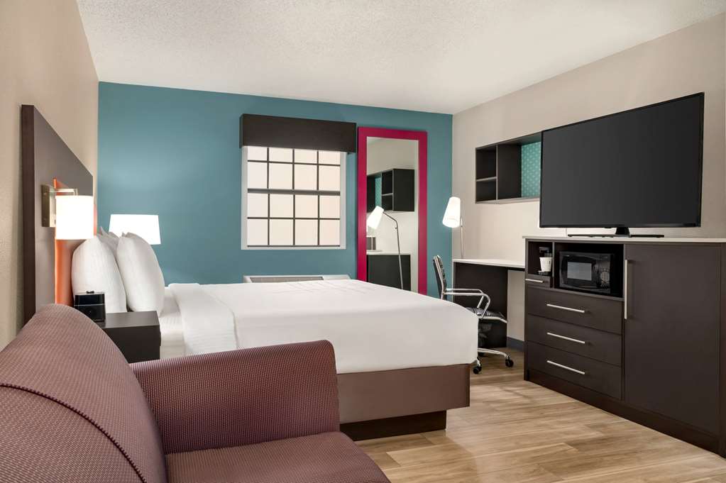 La Quinta Inn by Wyndham Columbus Airport Area - photo 15