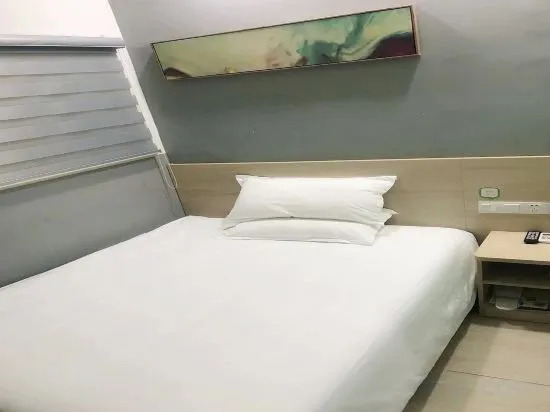 Haiyou Hotel in Shanghai, People's Republic of China