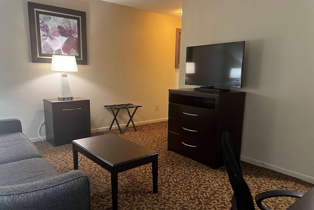 Studio 6 Houston TX Westchase - photo 22