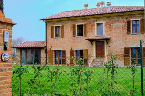 Chicco di grano — 4-Star Luxury Hotel in Foiano Della Chiana, Italy