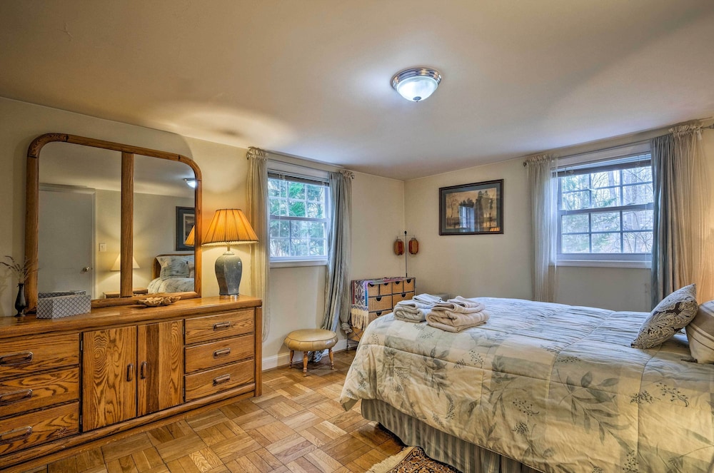 3 Mi to NIH Spacious Bethesda Apt with Yard — Bethesda — photo 3