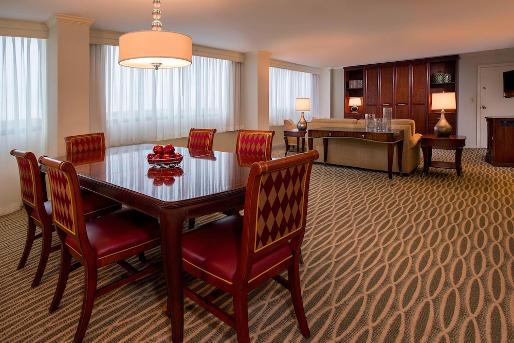 BWI Airport Marriott - photo 13