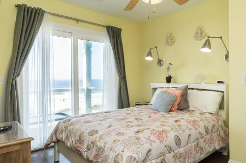 The Salty Dog by Oak Island Accommodations - photo 39