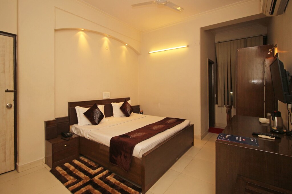The Dwarka Guest House
