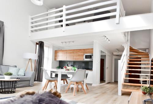 Apartament Dwupoziomowy na Stoku Apartamentuj — 4-Star Luxury Hotel in Karpacz, Poland