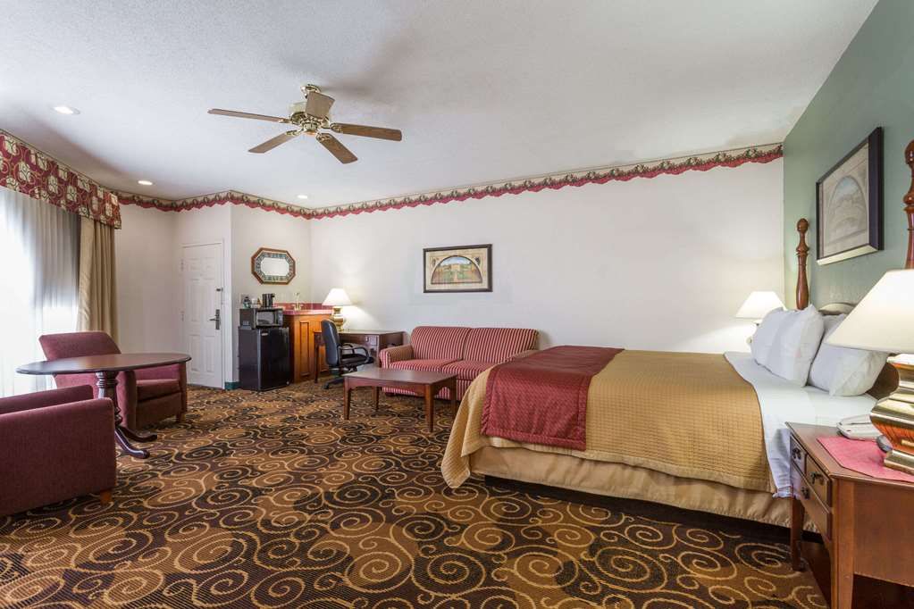 Days Inn by Wyndham Orangeburg in Orangeburg, United States