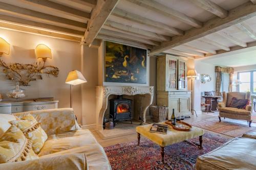 Sixpenny Cottage — 4-Star Luxury Hotel in Bourton On The Water, United Kingdom