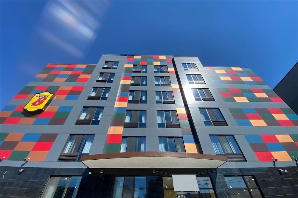 Super 8 by Wyndham Brooklyn Williamsburg - photo 15