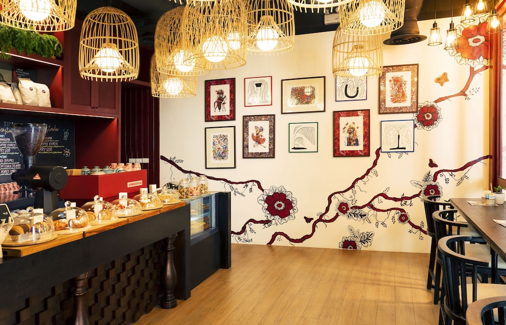 מזון ומשקאות