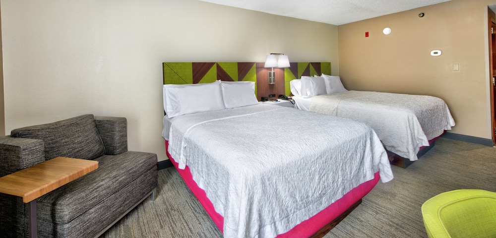 Hampton Inn Gaffney - photo 18
