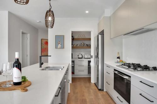 Retreat on Bedajanawa in Geelong, Australia