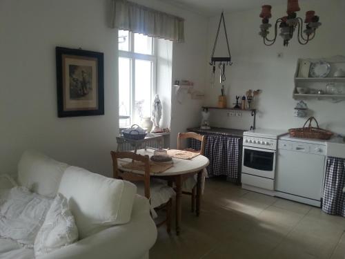 Das Rosenhaus — Lieser