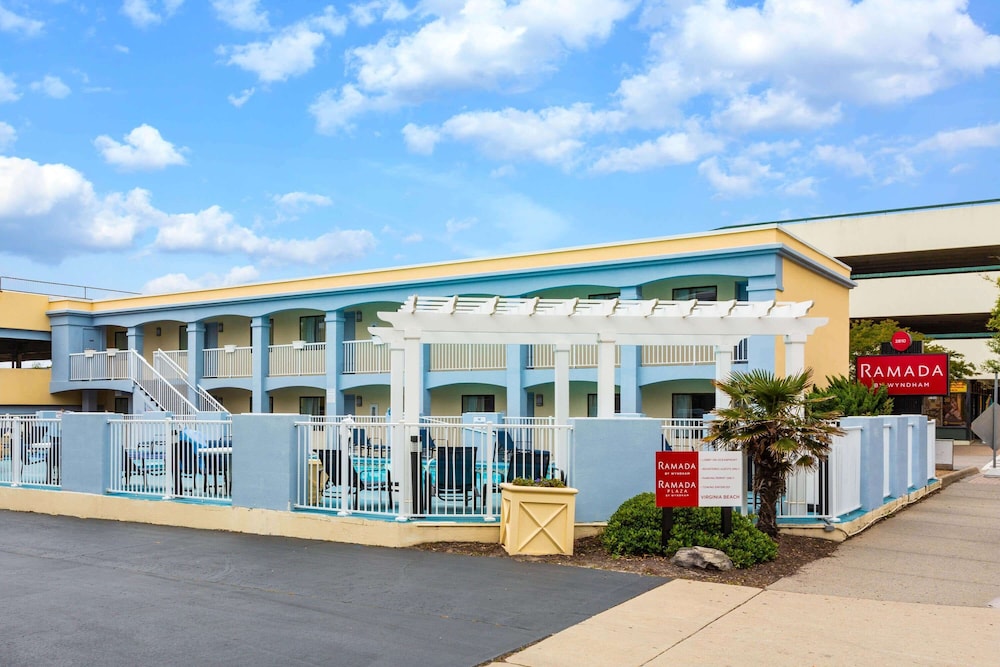 Ramada by Wyndham Virginia Beach - photo 2
