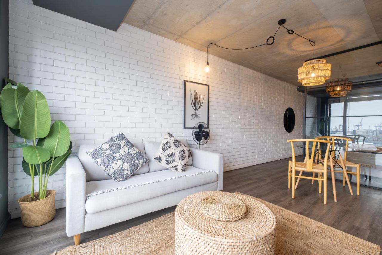 Wex836 8th Floor Studio with Parking Pool & Gym
