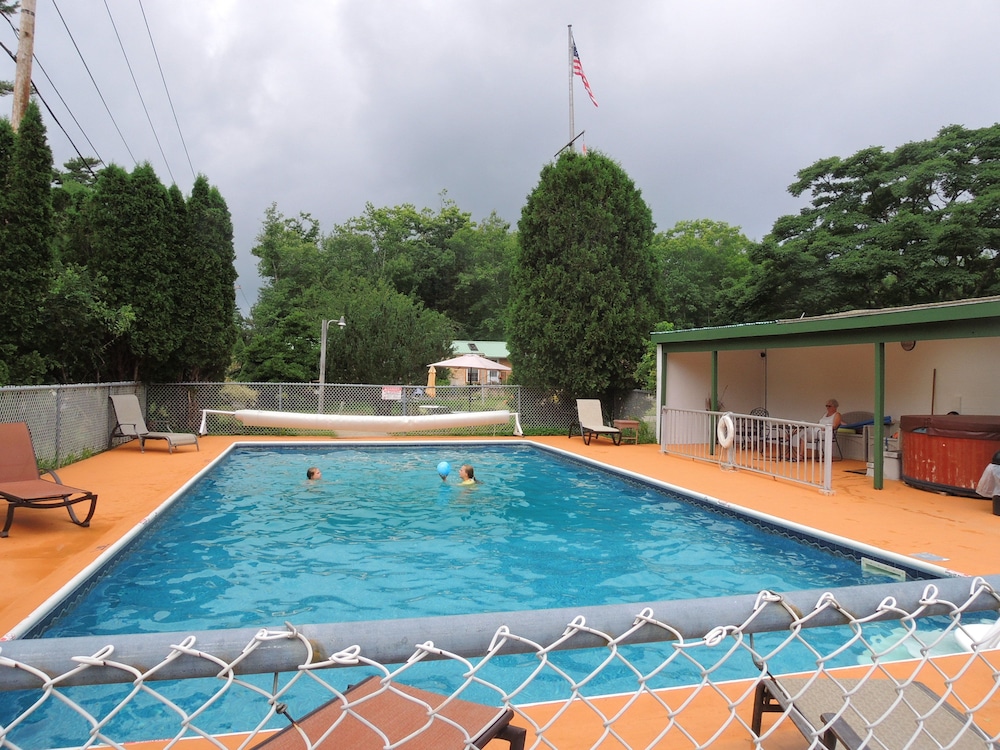 Shorelands Guest Resort and Cottages - photo 44
