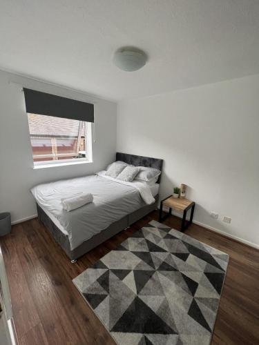 Canary Wharf Haven Spacious & Homely Entire 1 Bedroom Flat — 4-Star Luxury Hotel in London, United Kingdom