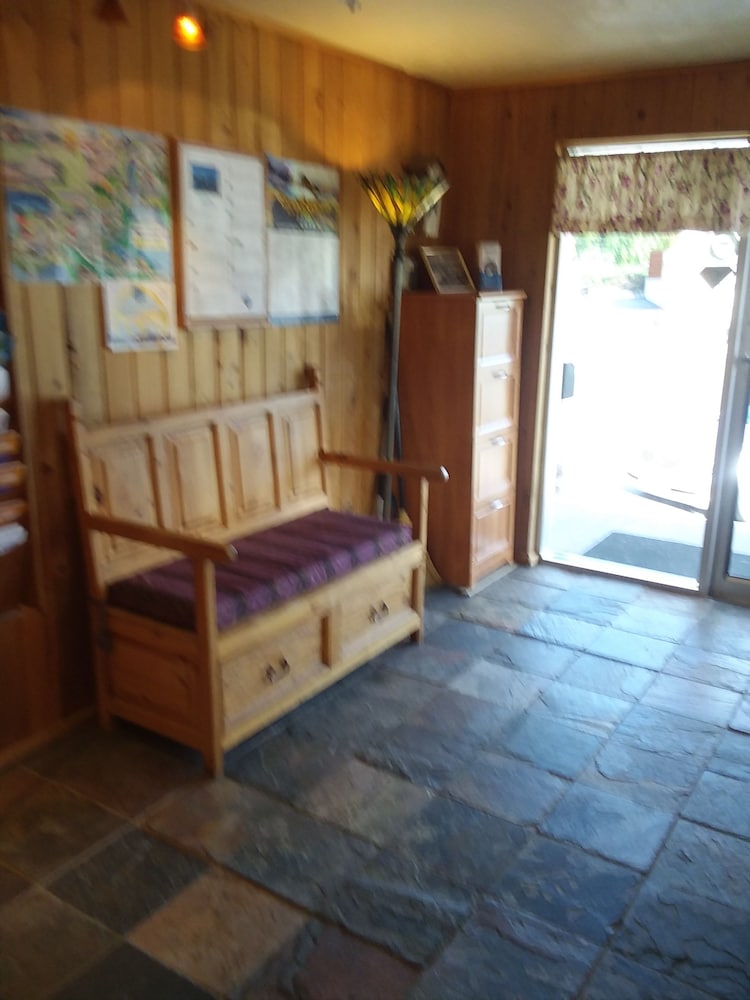 Columbia River Inn - photo 21