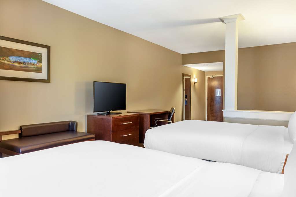 Comfort Inn & Suites at CrossPlex Village - photo 29