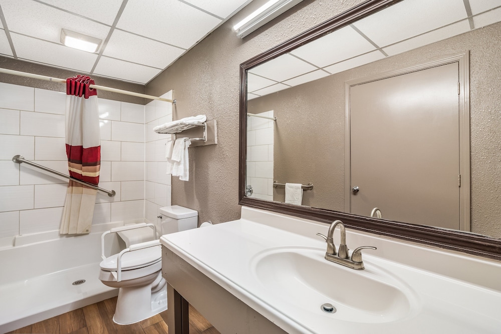 Red Roof Inn Sumter - photo 19