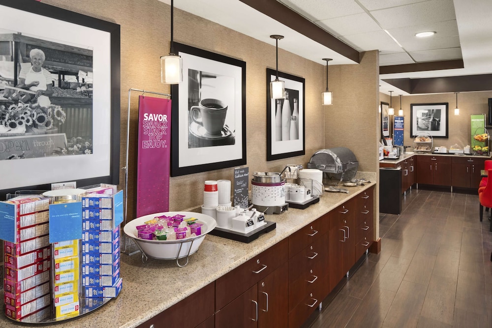 Hampton Inn Findlay - photo 23