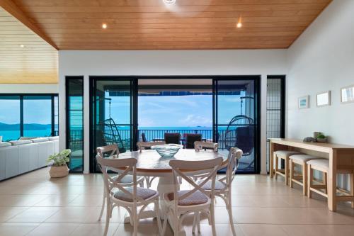 Holiday on The Horizon Airlie Beach Holiday Home — 4-Star Luxury Hotel in Airlie Beach, Australia