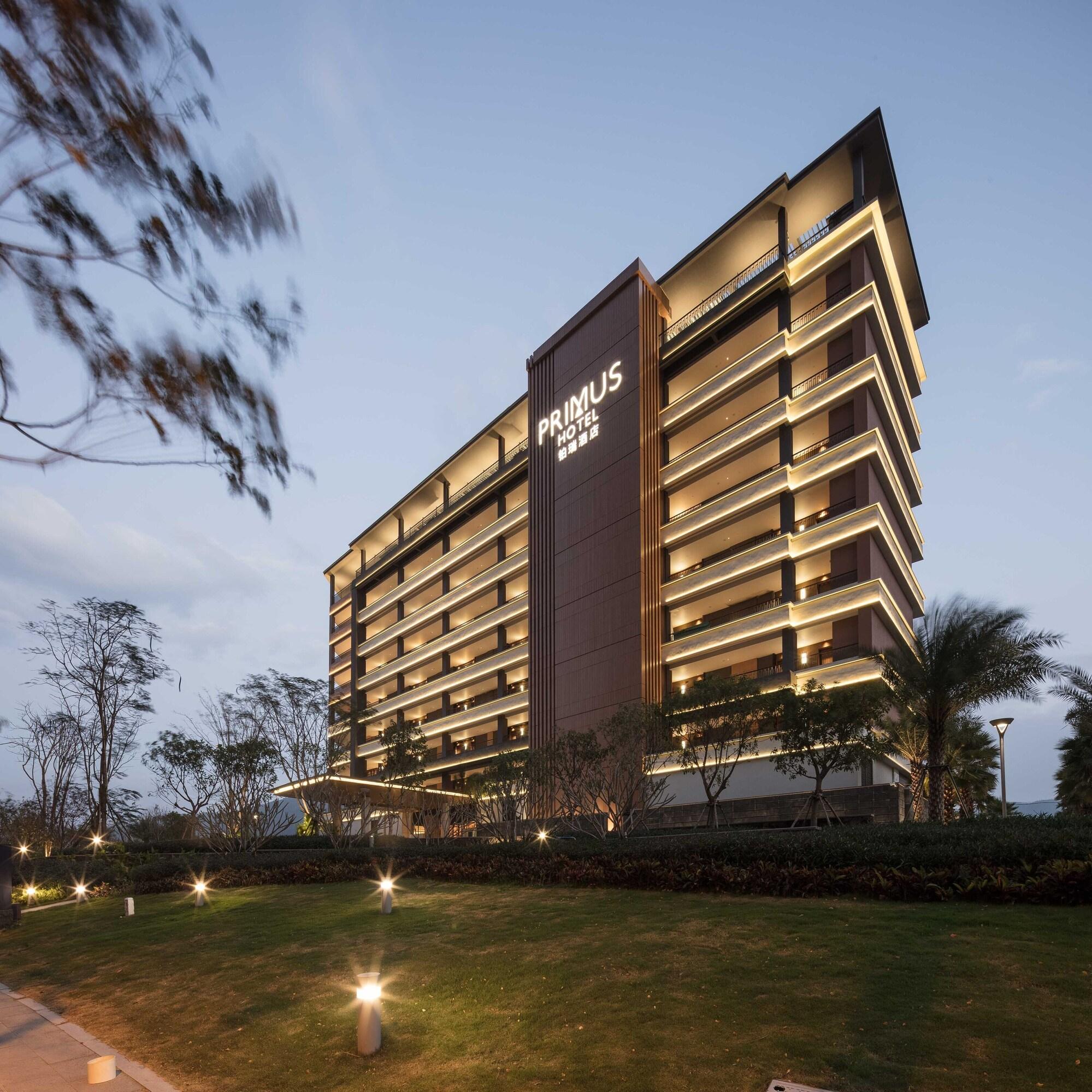 Narada Resort Hotel Sanya Pleasant Bay — 5-Star Luxury Hotel in Sanya, People's Republic of China