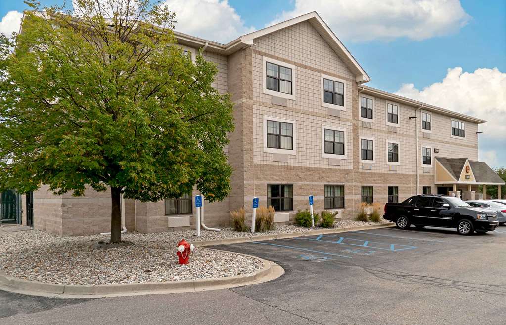 Extended Stay America Suites Detroit Madison Heights - photo 2