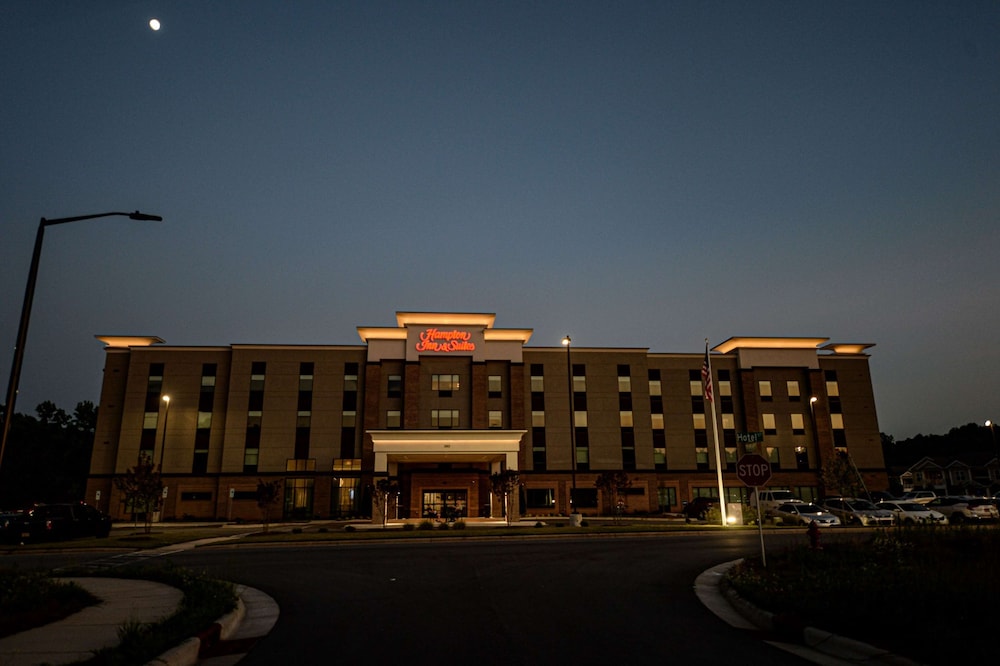 Hampton Inn & Suites Lenoir - photo 65
