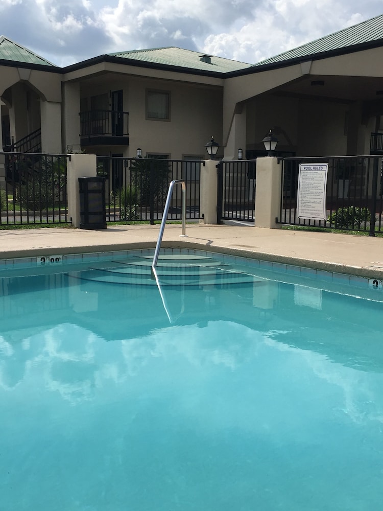Days Inn by Wyndham Foley - photo 14