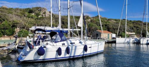 Wohnen auf dem Meer in Santa Teresa Gallura, Italy