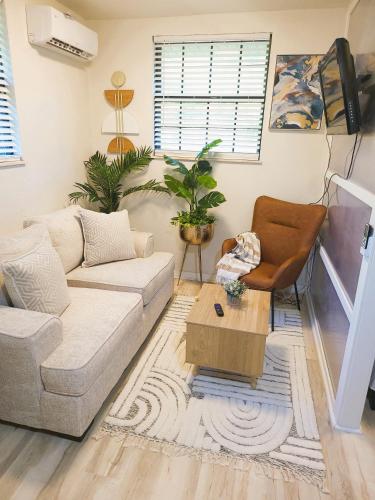 Stacys Retreat 20784490 — Fairview Heights