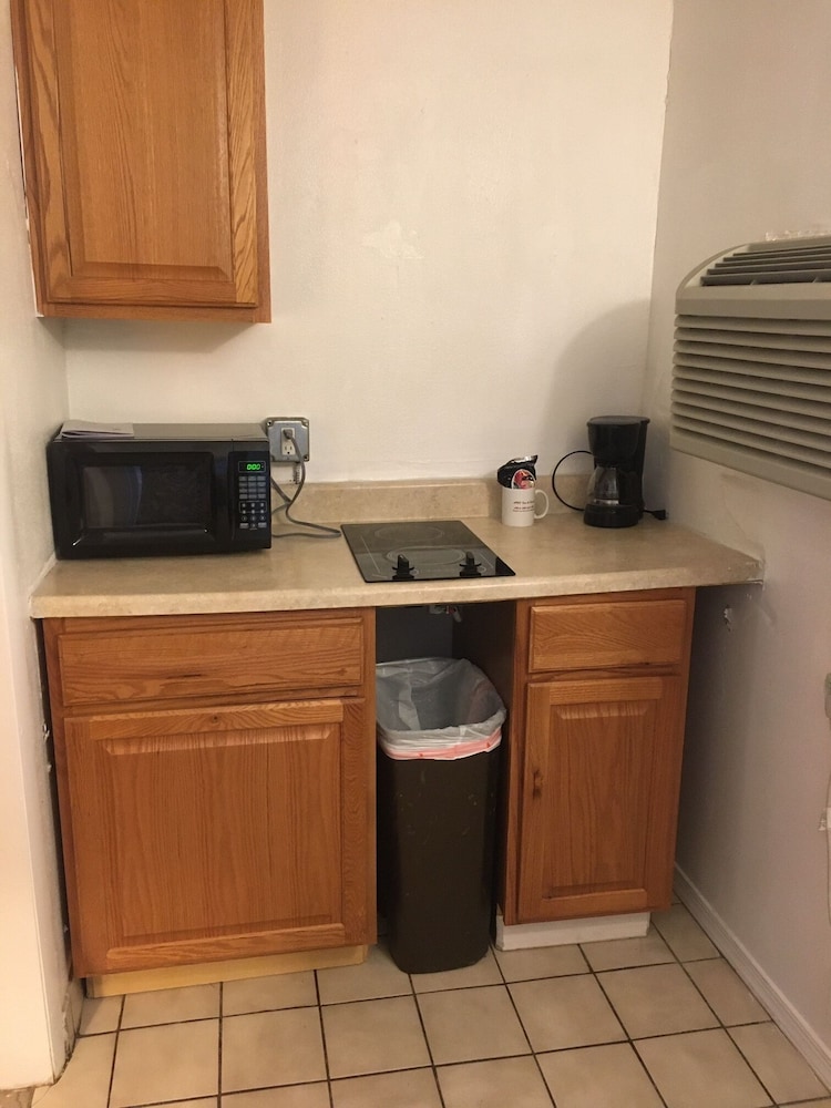 Ans Inn & Suites - photo 19