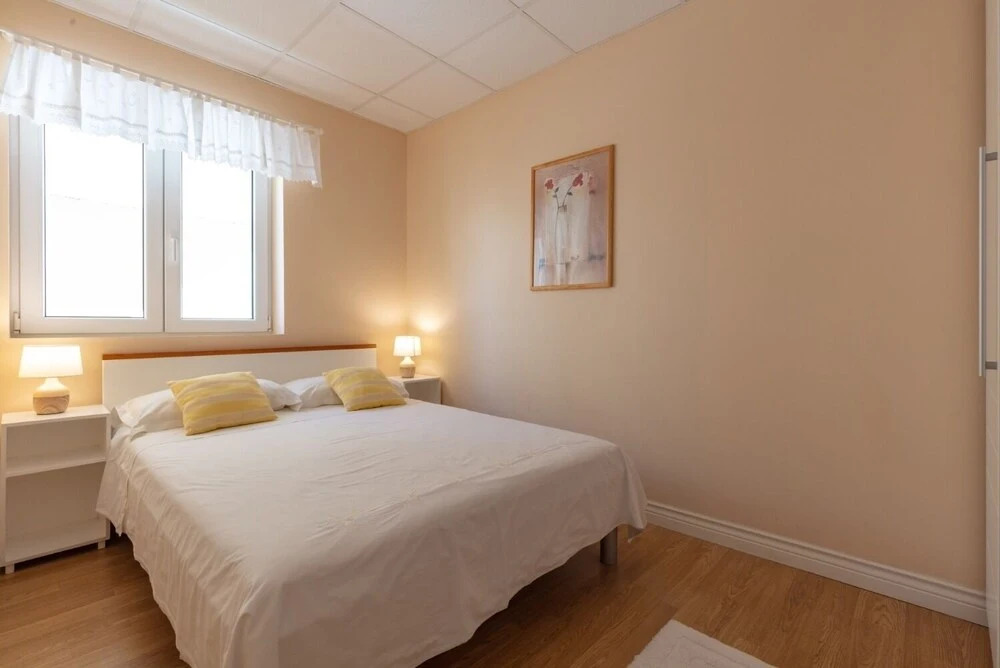 Rajna 100 m From sea A2 Veliki — 4-Star Luxury Hotel in Selca, Croatia