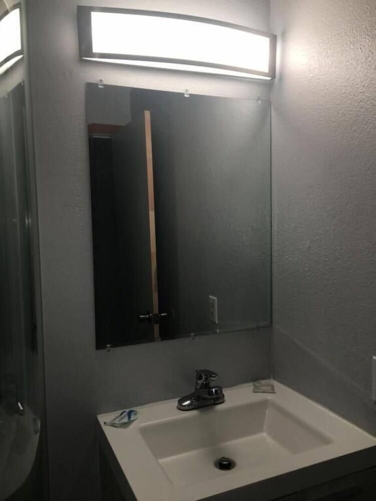 Aircrest Motel - photo 19