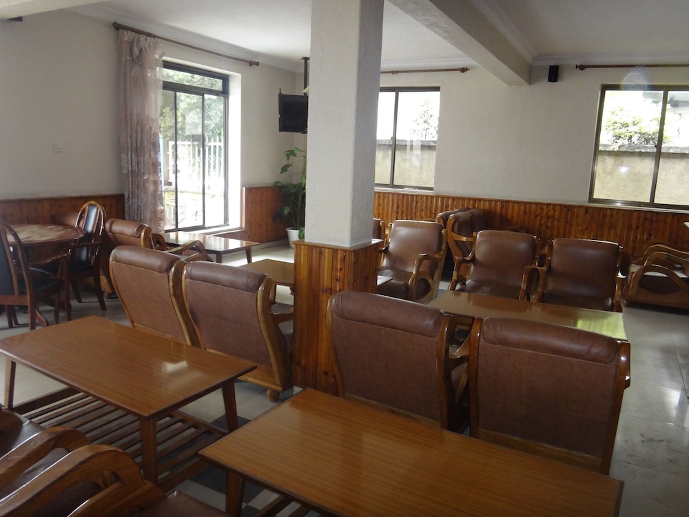 Midway Hotel — Arusha — photo 3