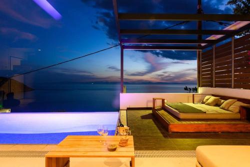 Athens riviera beach villa — 4-Star Luxury Hotel in Anavyssos, Greece
