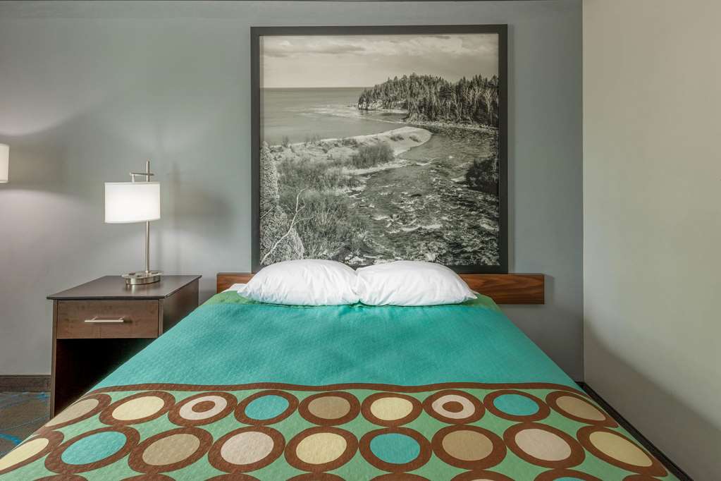 Super 8 by Wyndham Duluth - photo 14