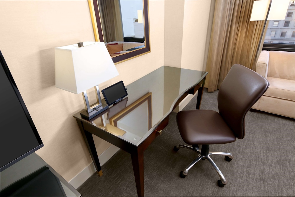 Parc 55 San Francisco A Hilton Hotel - photo 27