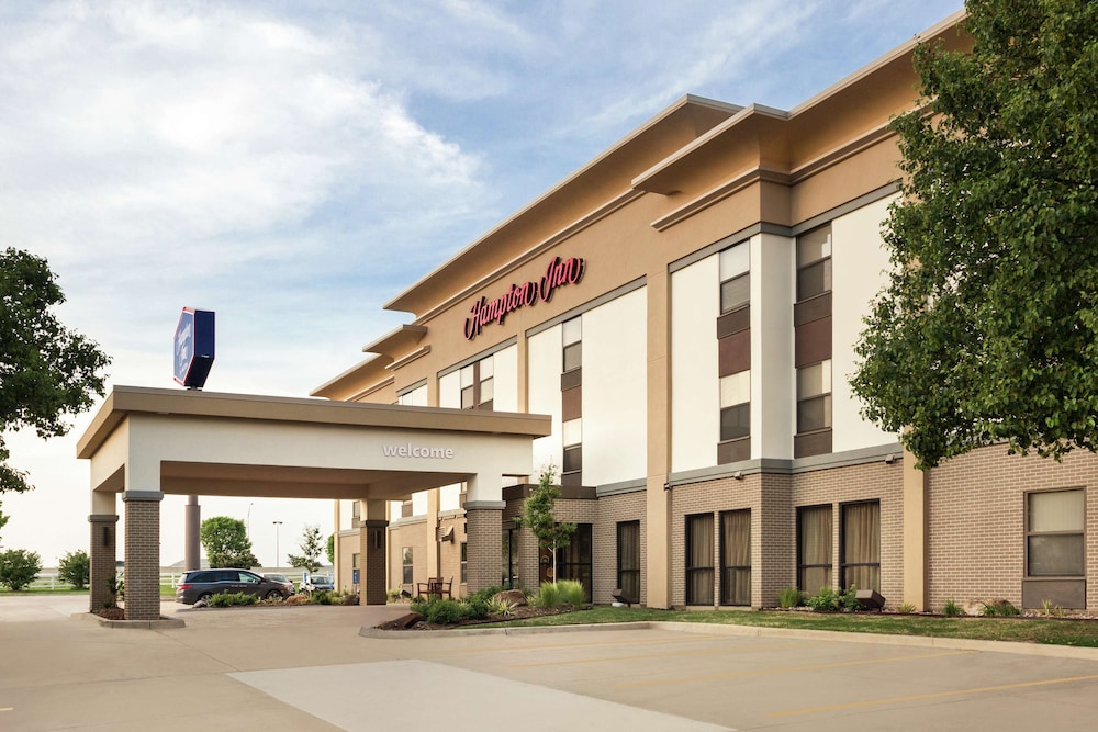 Hampton Inn Shawnee - photo 33