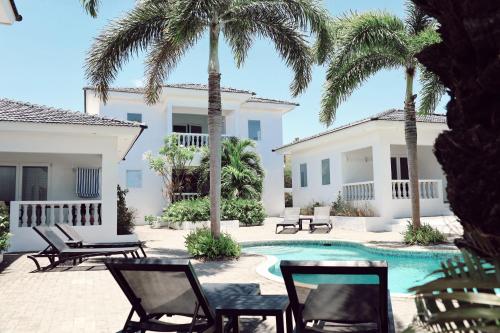 Palm Crest Curacao 151A — 4-Star Luxury Hotel in Willemstad, CURAÇAO