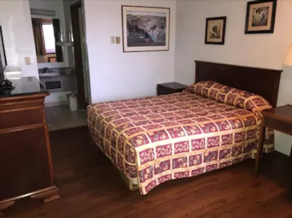 Kings Motor Inn - photo 4