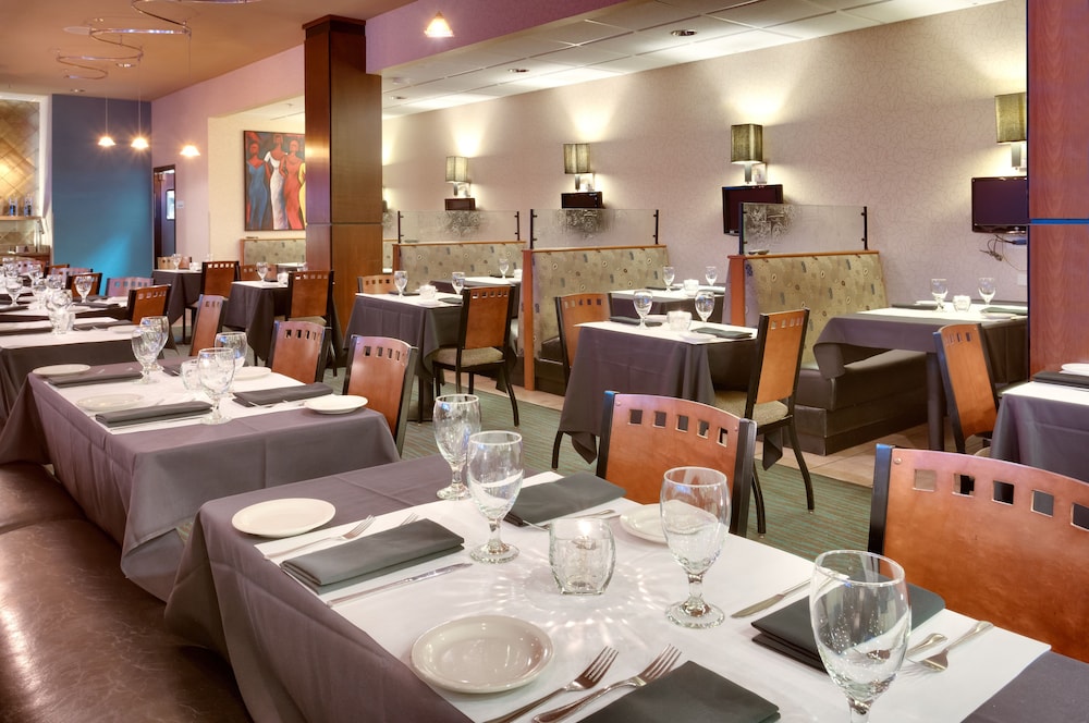 Holiday Inn Hotel & Suites Salt Lake City Airport West by IHG - photo 51
