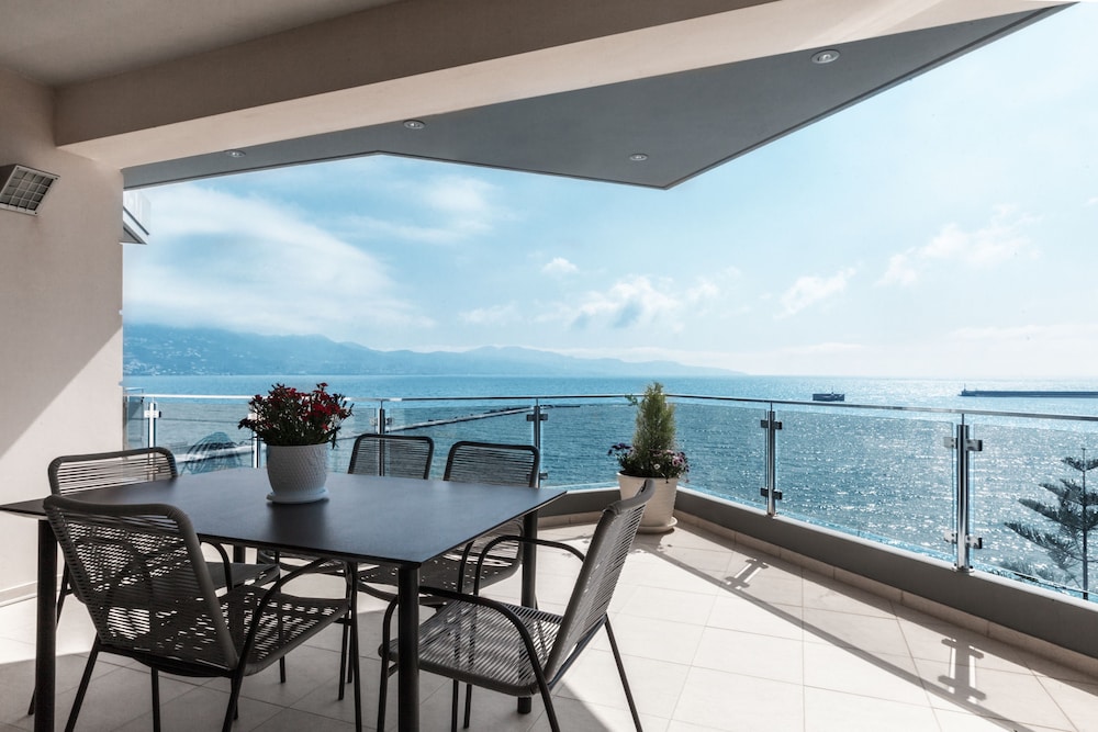 DN Sea Apartments — 4-Star Luxury Hotel in Kalamata, Greece