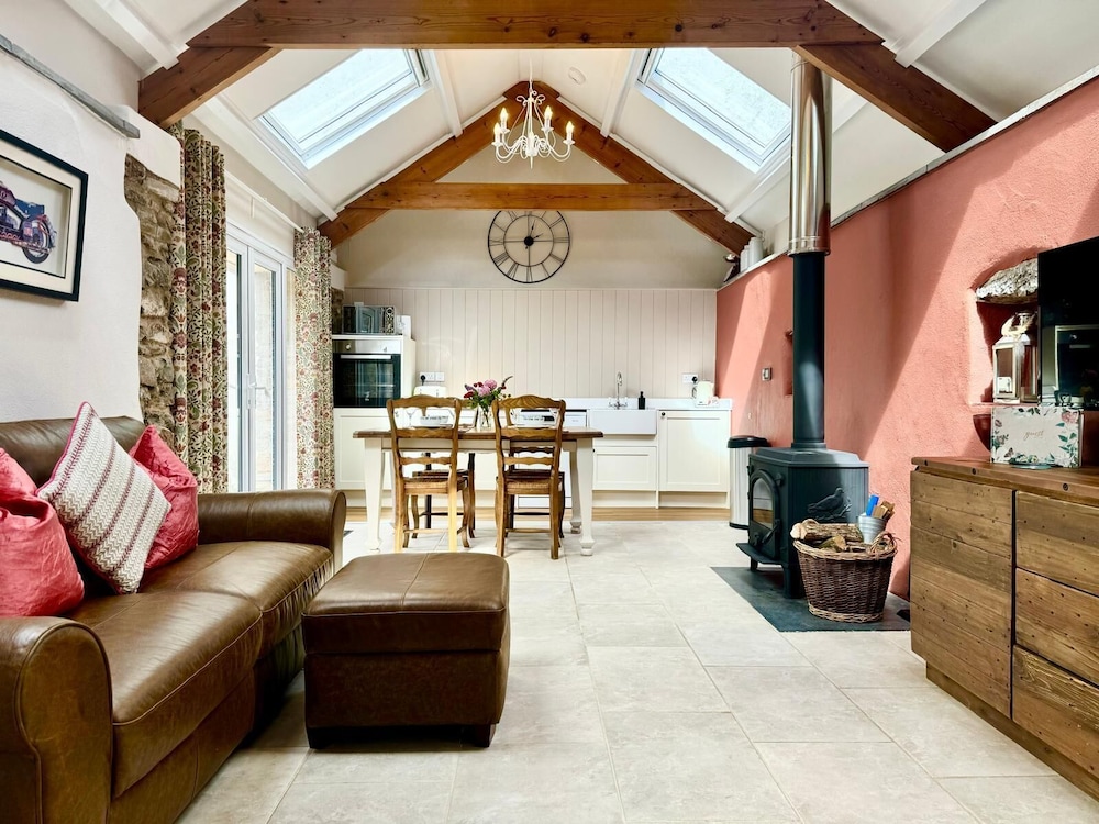 Hideaway Cottages Greenacres Estates in Tenby, United Kingdom