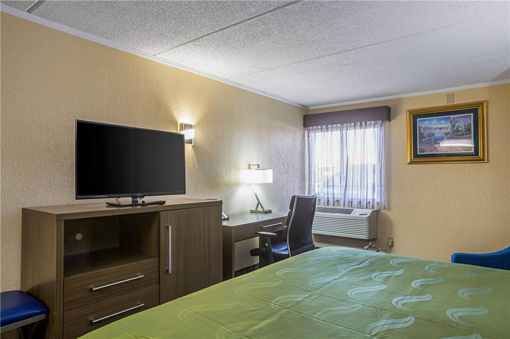 Quality Inn & Suites near Six Flags East - photo 13