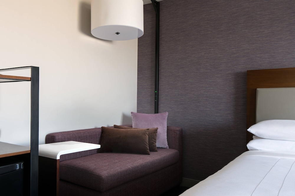 Visalia Marriott at the Convention Center - photo 9