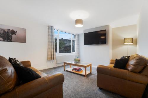 NEW 3BR in Traynor Square - last minute hotel in Unknown City