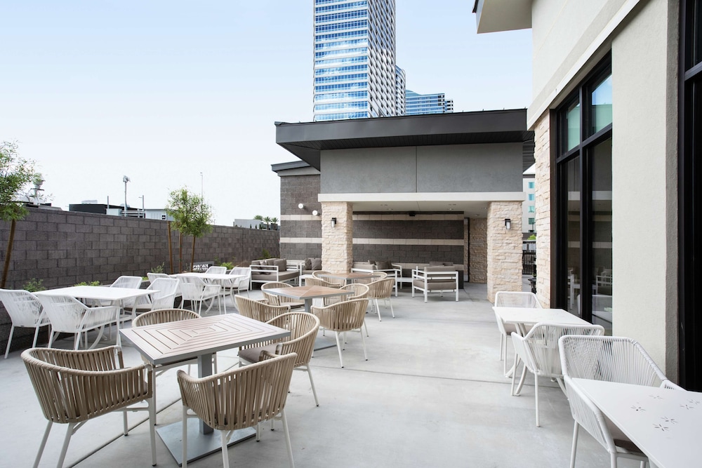 Hilton Garden Inn Las Vegas City Center - photo 30
