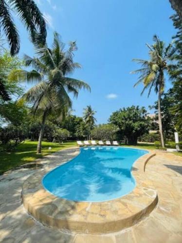 Luxury 5Bdrm Malindi Villa Pool & Outdoor Space — 4-Star Luxury Hotel in Malindi, Kenya