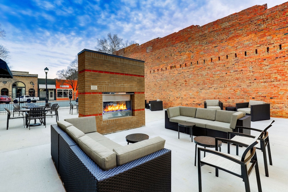 SpringHill Suites by Marriott Cheraw - photo 35
